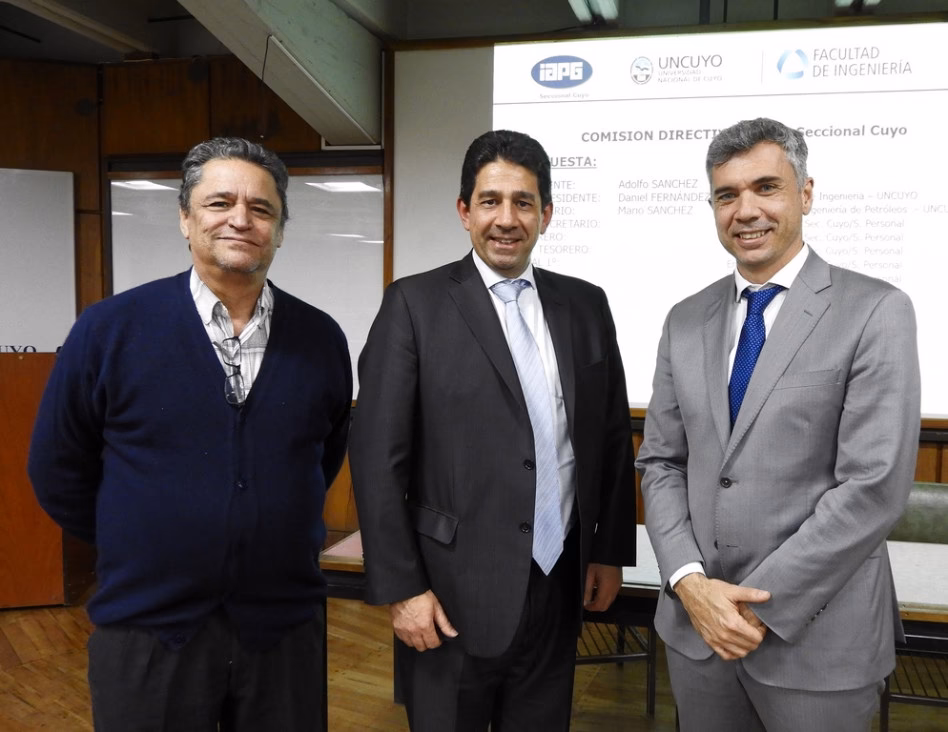 ¿Quién es Adolfo Sánchez?