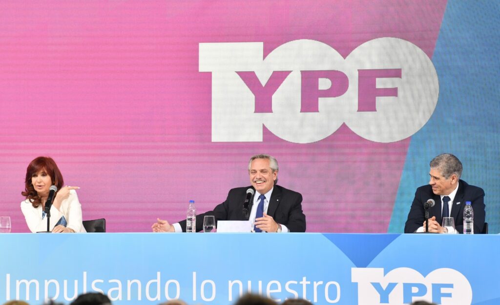 YPF y el Gabinete: ¿Quién Mueve los Hilos?
