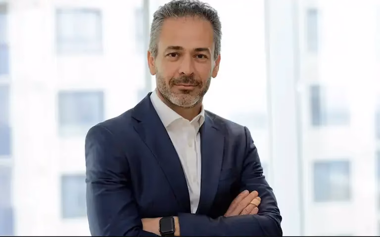 ¿Qué empresas tiene Alejandro Fernández?