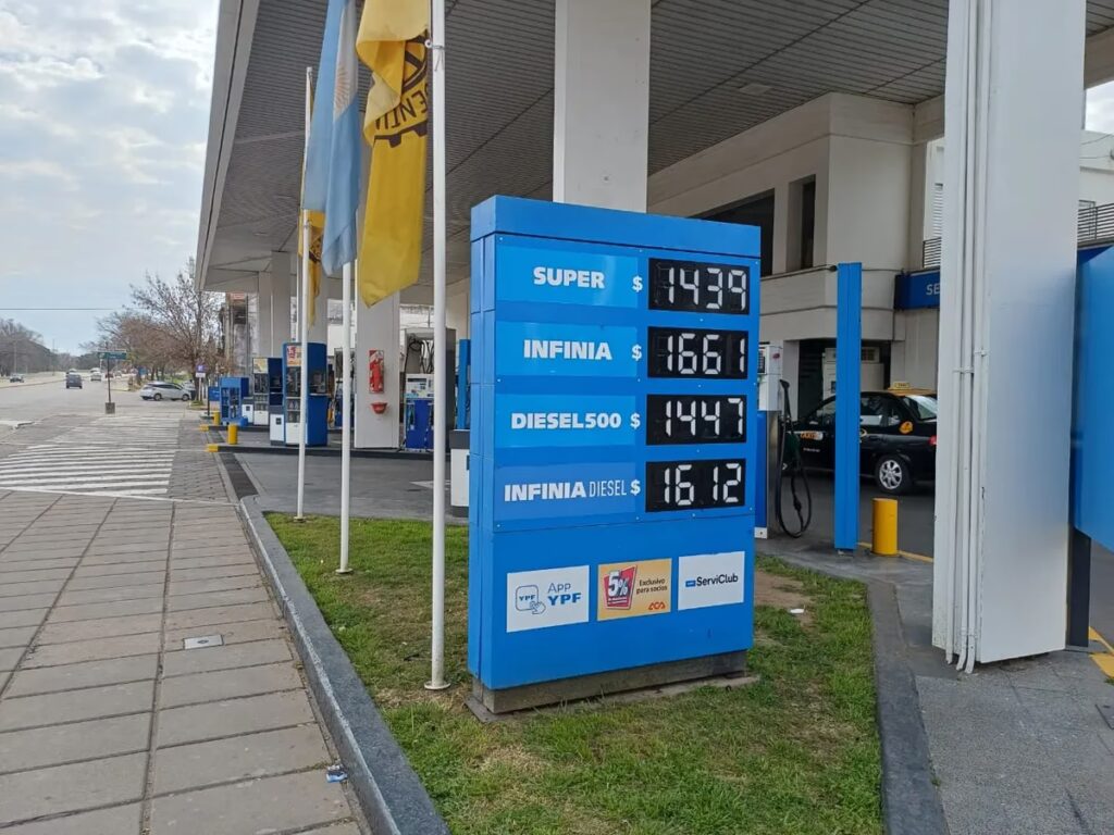 YPF baja la nafta: ¿Cuánto ahorrarás desde mayo?