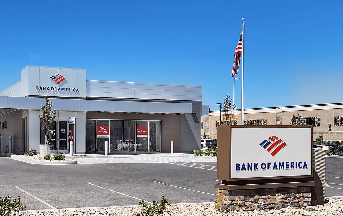 Is Bank of America stock a good buy now?