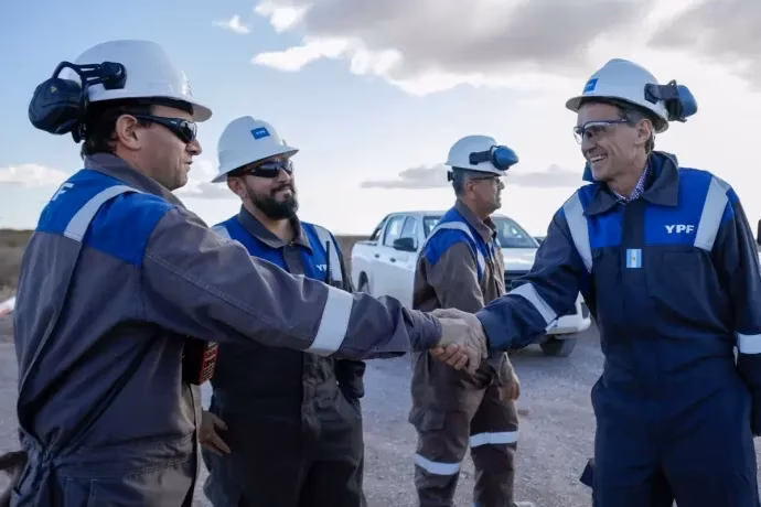 ¿Qué beneficios tiene trabajar en YPF?