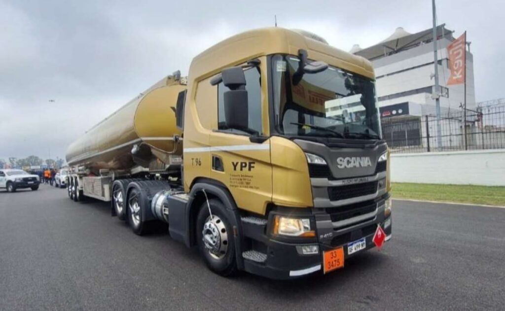 Gigantes del Asfalto: Guía Completa de Camiones