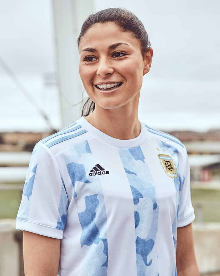 ¿Cuántos puntos hay que tener para canjear la camiseta YPF?