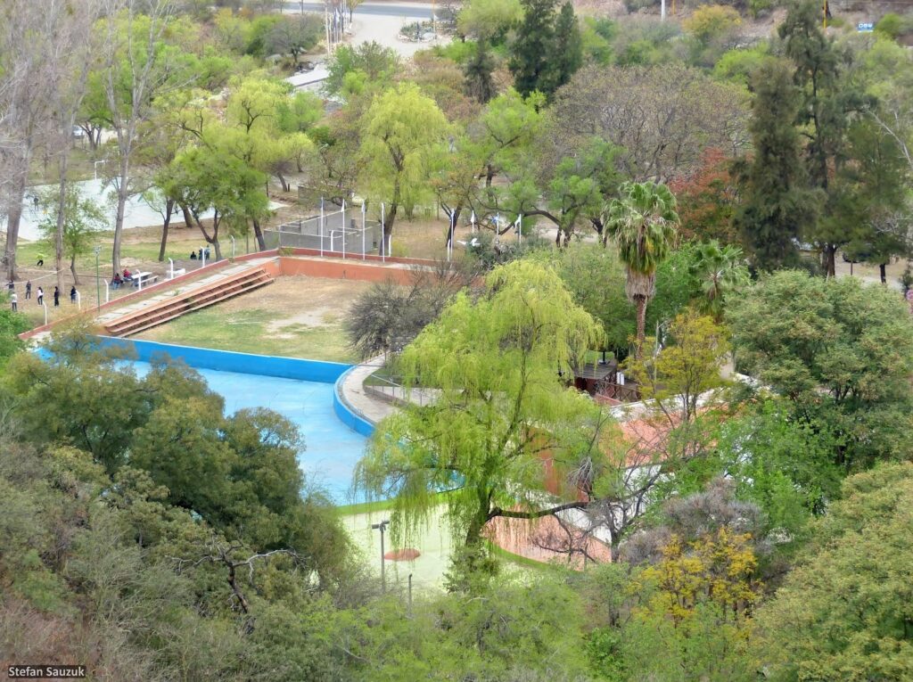 Guía de Camping en Cajón del Maipo: Precios y Tips