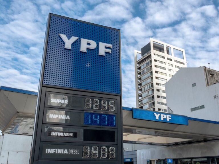 Nafta: Los Componentes Secretos del Combustible