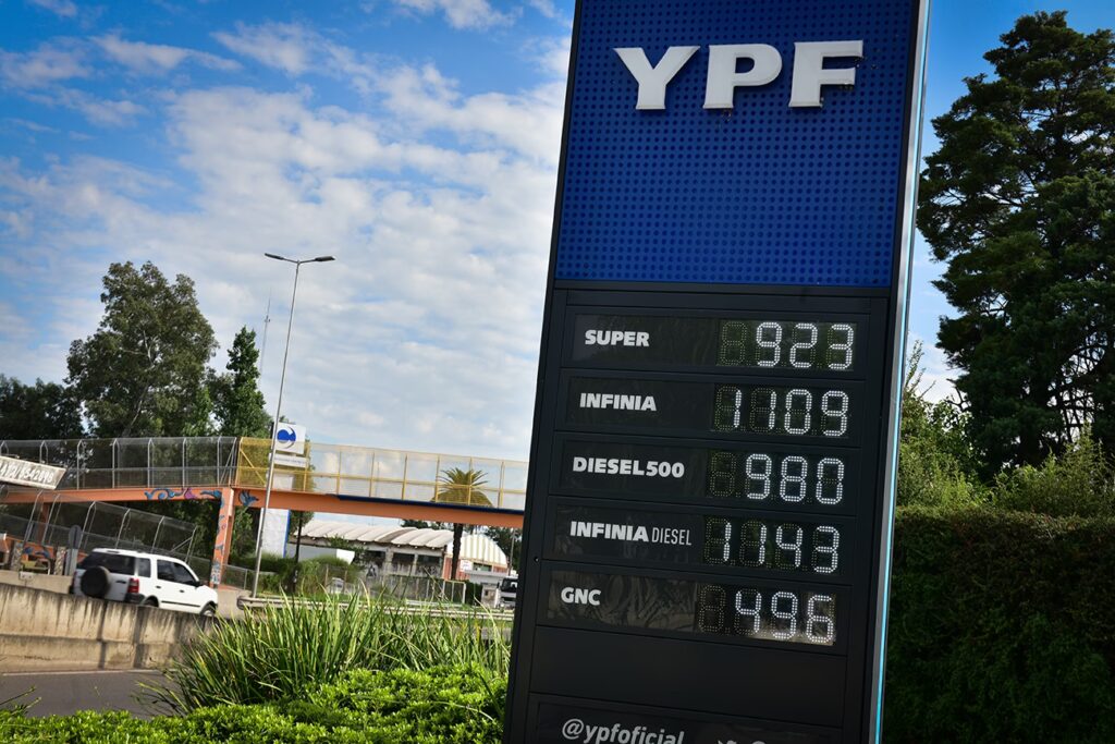 Aumento de Nafta YPF en Villa La Angostura