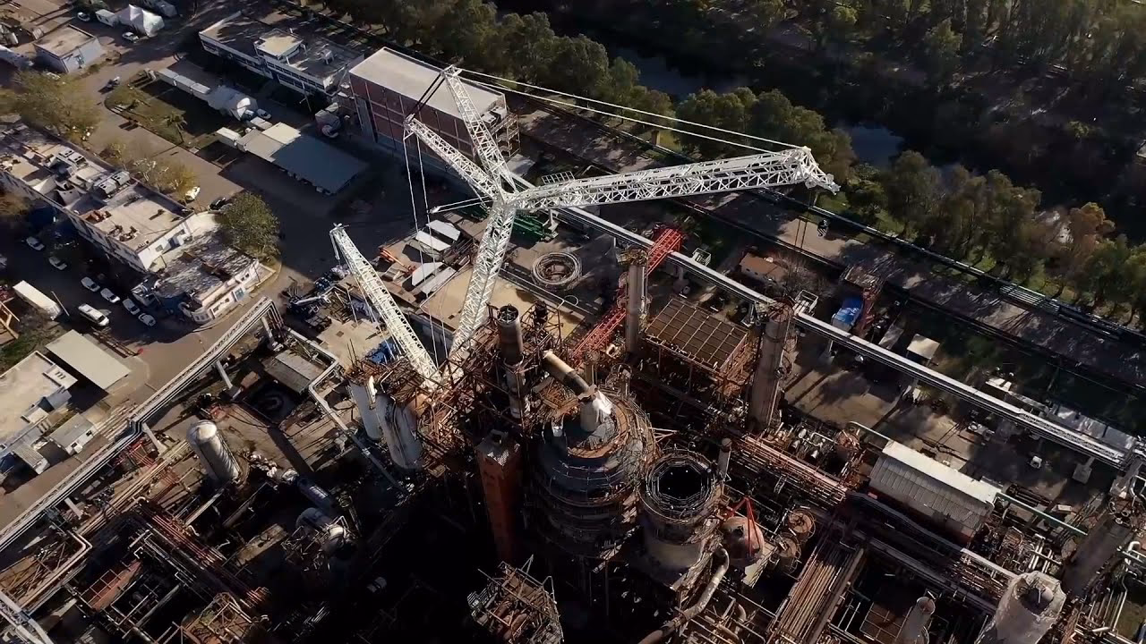 What is a catalytic cracking unit?