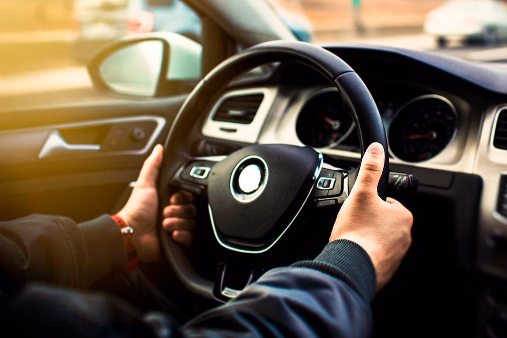 Conducción Defensiva: Cursos y Claves de Seguridad