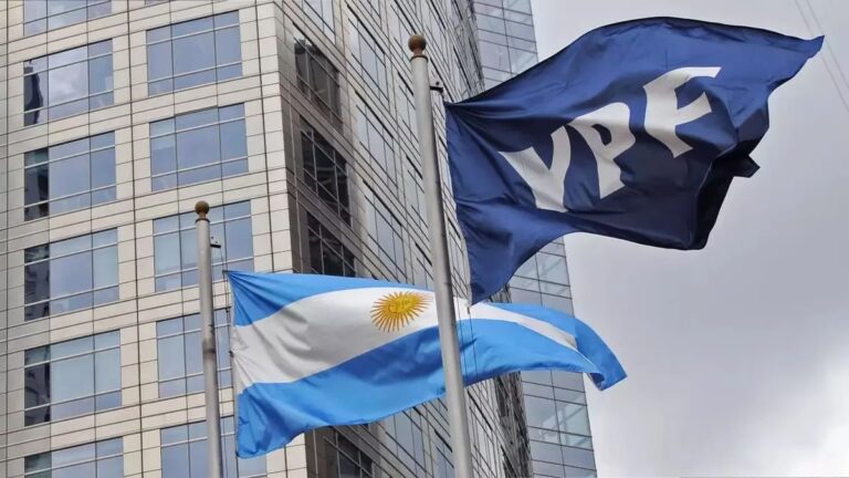YPF: El Motor en el Corazón de la Política Argentina