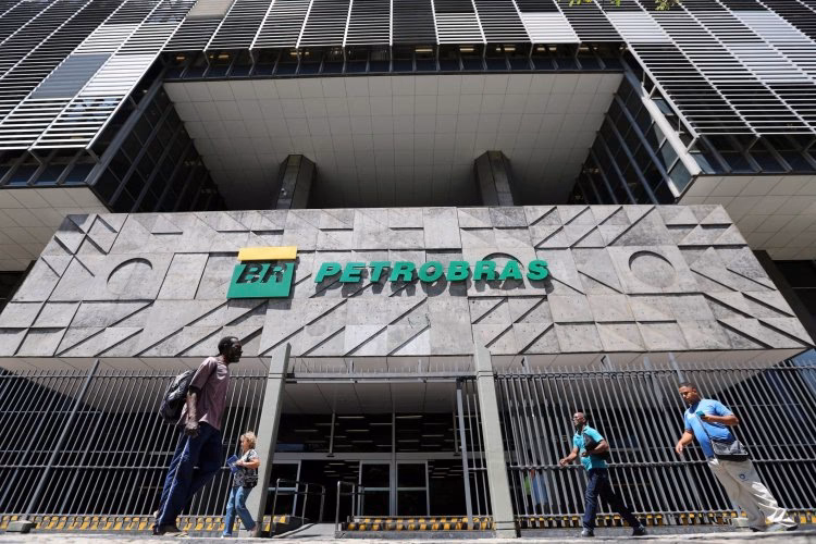 ¿Qué hace PDVSA con el petróleo?