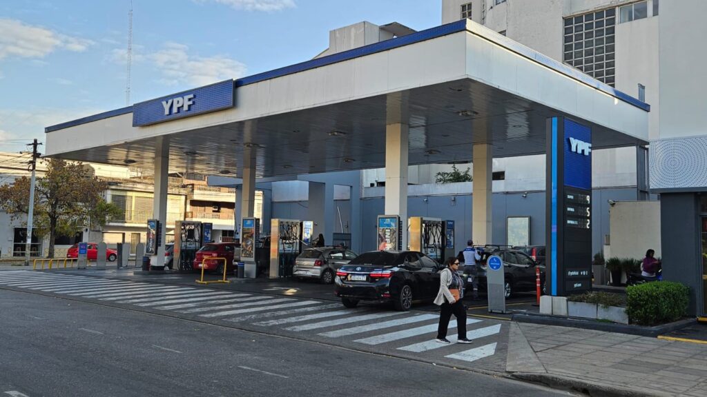 YPF inaugura Torre Fénix, el nuevo ícono de Santa Fe