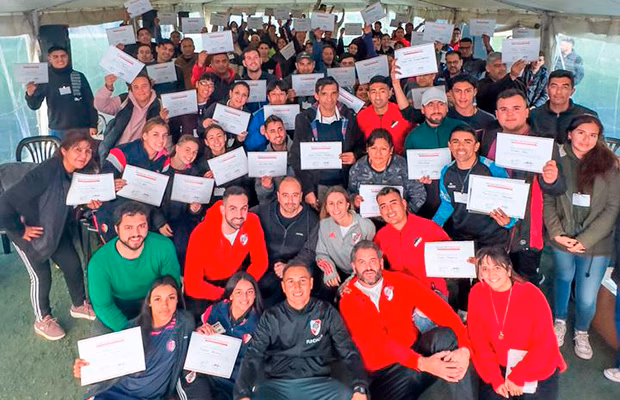 ¿Dónde se puede estudiar para ser director técnico de fútbol?