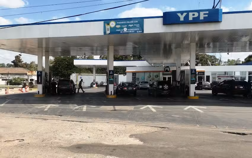 Estacion de Servicio YPF