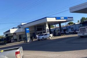 Estación de servicio YPF