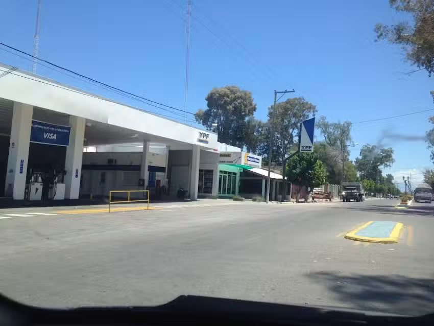 Estación de Servicio YPF