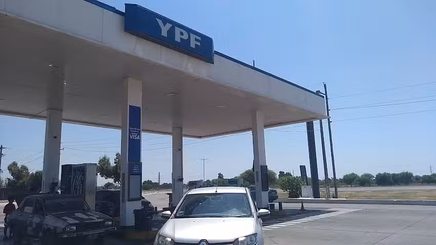 Estacion de Servicio YPF Barcelo