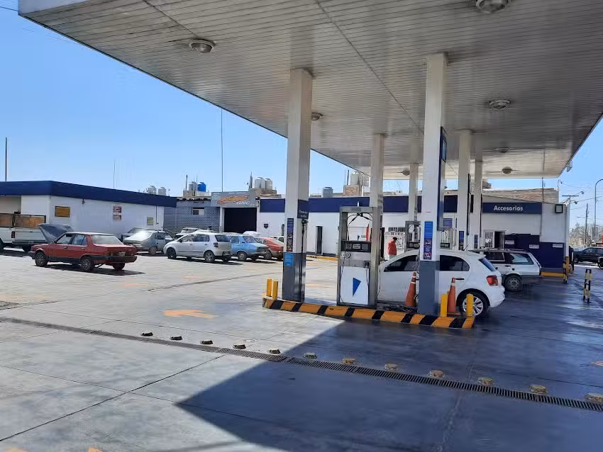 Estación de Servicio YPF Carga Combustibles S.A