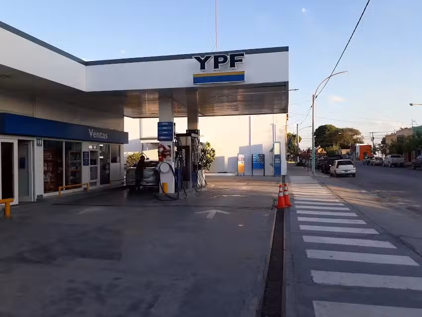 Estación de Servicio YPF Centro Conesa SRL