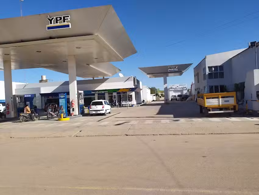 Estación de Servicio YPF – Charata