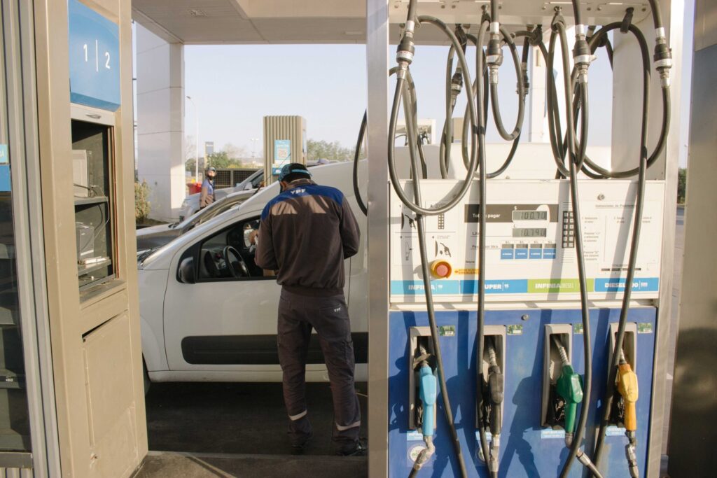 Duchas en YPF: Tu Parada Esencial en la Ruta