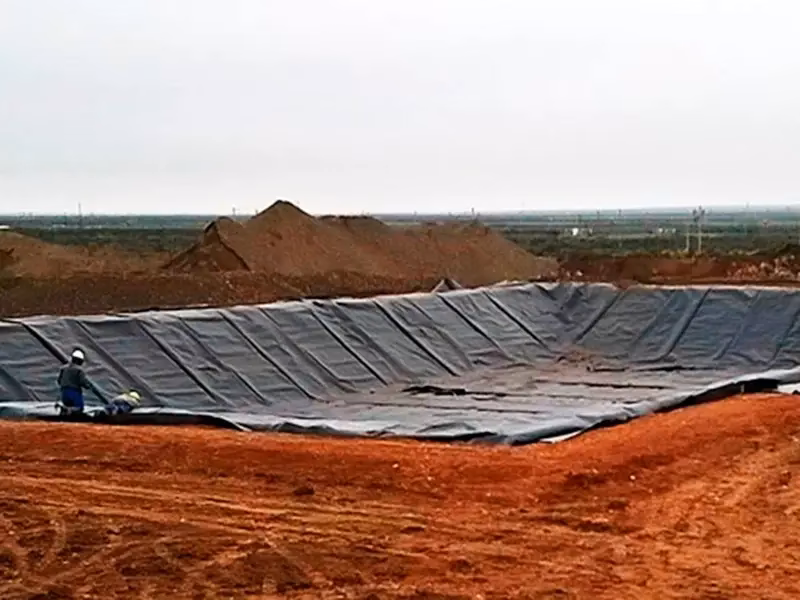 ¿Cuánto vale un metro de geomembrana?