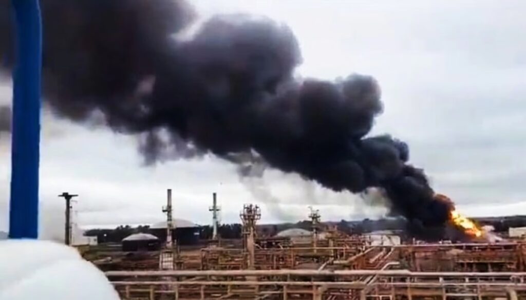 Incendio en Morón: crónica de la nube tóxica