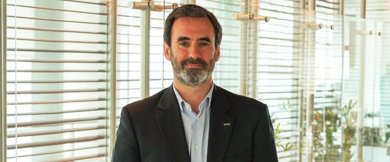 Relaciones Institucionales: El Eje Estratégico de YPF