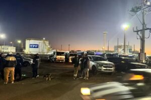 Paro Camionero: El Impacto en YPF y el Combustible