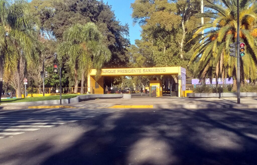Parque Sarmiento: El Gigante Deportivo de Saavedra
