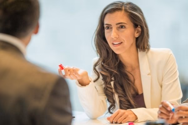 ¿Qué significa el poder de negociación de los proveedores en las cinco fuerzas de Porter?