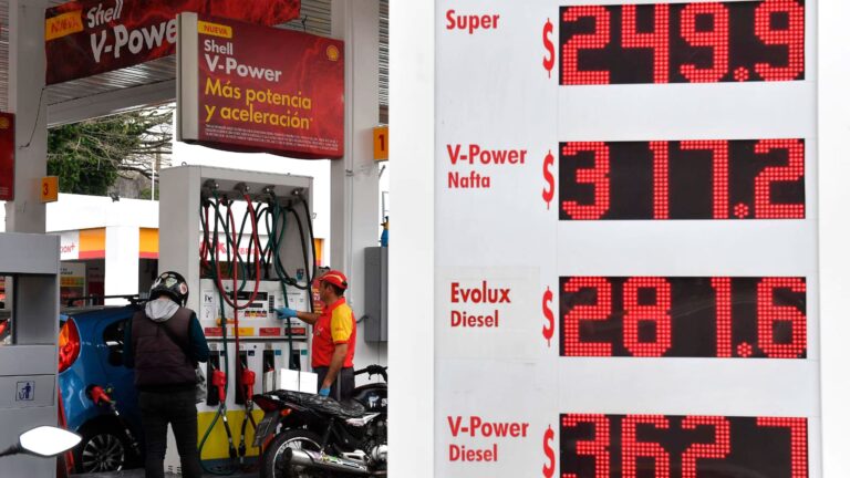 Naftas Premium: ¿Shell V-Power o YPF Infinia?