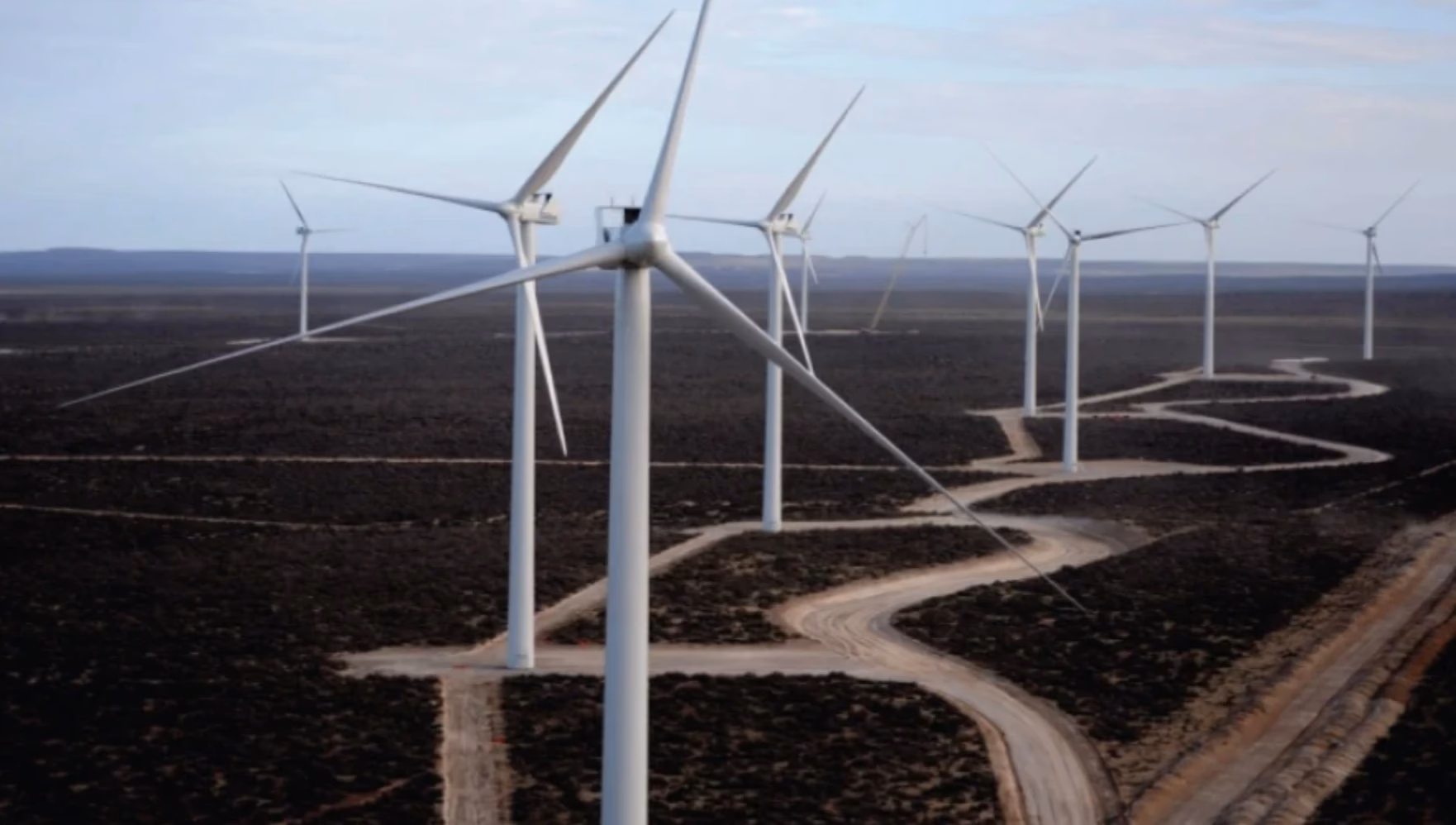 ¿Quién construyó el primer parque eólico marino en 1991?