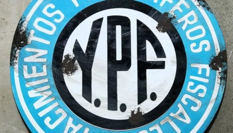 Provincias Petroleras: Política y Poder Subterráneo