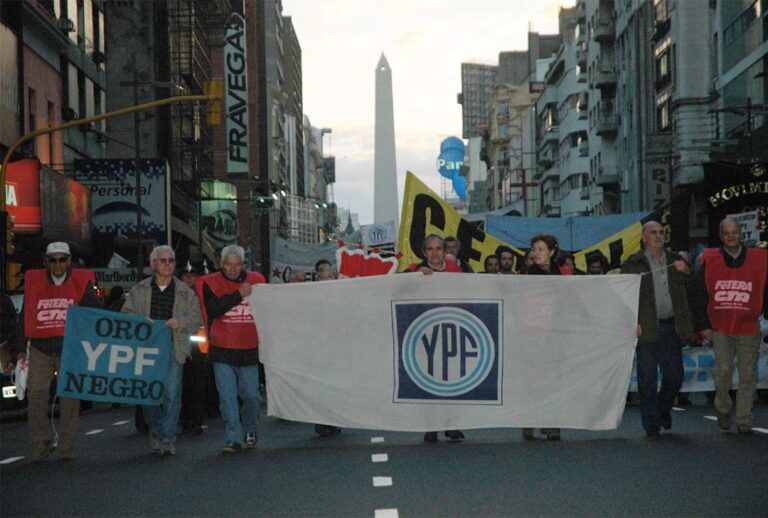 YPF: Privatización y su Costo Humano en el Empleo