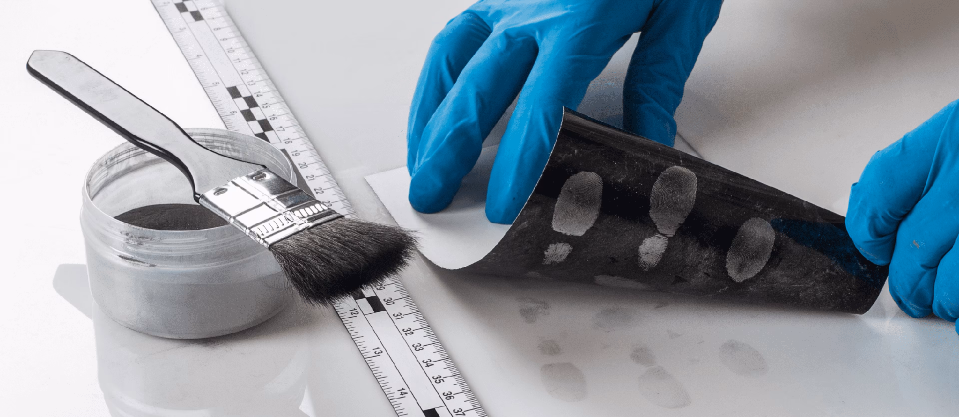 ¿Qué hace el químico forense?