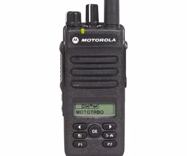 ¿Cuánto cuesta un radio Motorola DP 450?