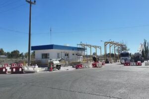 Refineria YPF (Plaza Huincul, Neuquen)