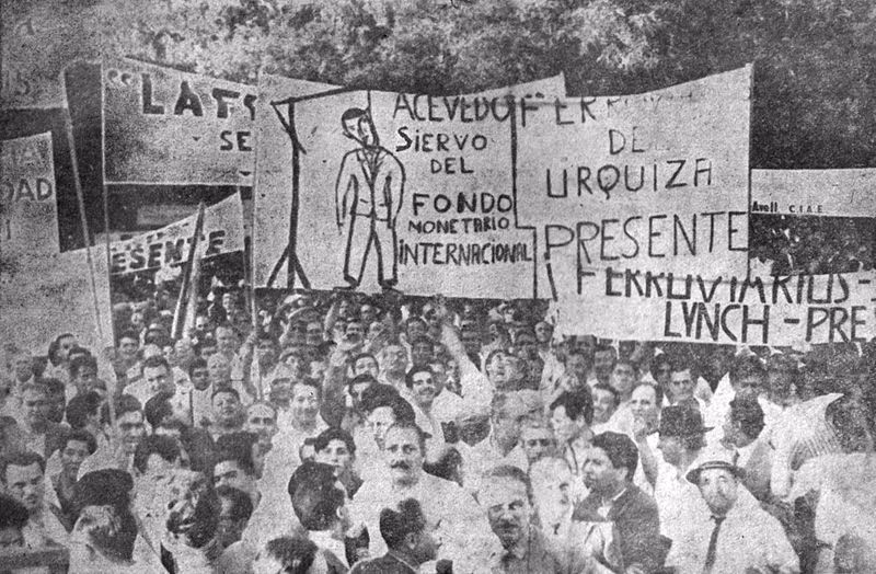 ¿Quién le hizo el golpe de estado a Frondizi?