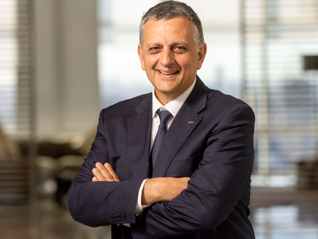 ¿Cuánto cobra el CEO de YPF?