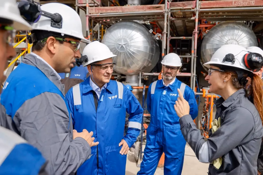 Carrera en YPF: Guía para Trabajar en Refinerías