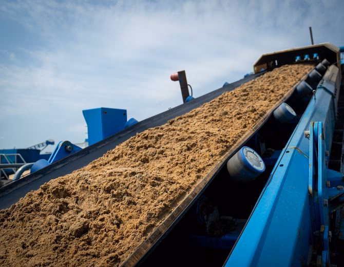 ¿Cómo se aplica la arena sílica?