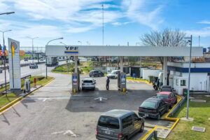 YPF ACA BUEN AYRE SUR