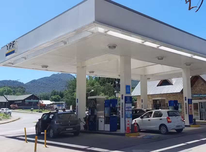 YPF ACA Villa La Angostura