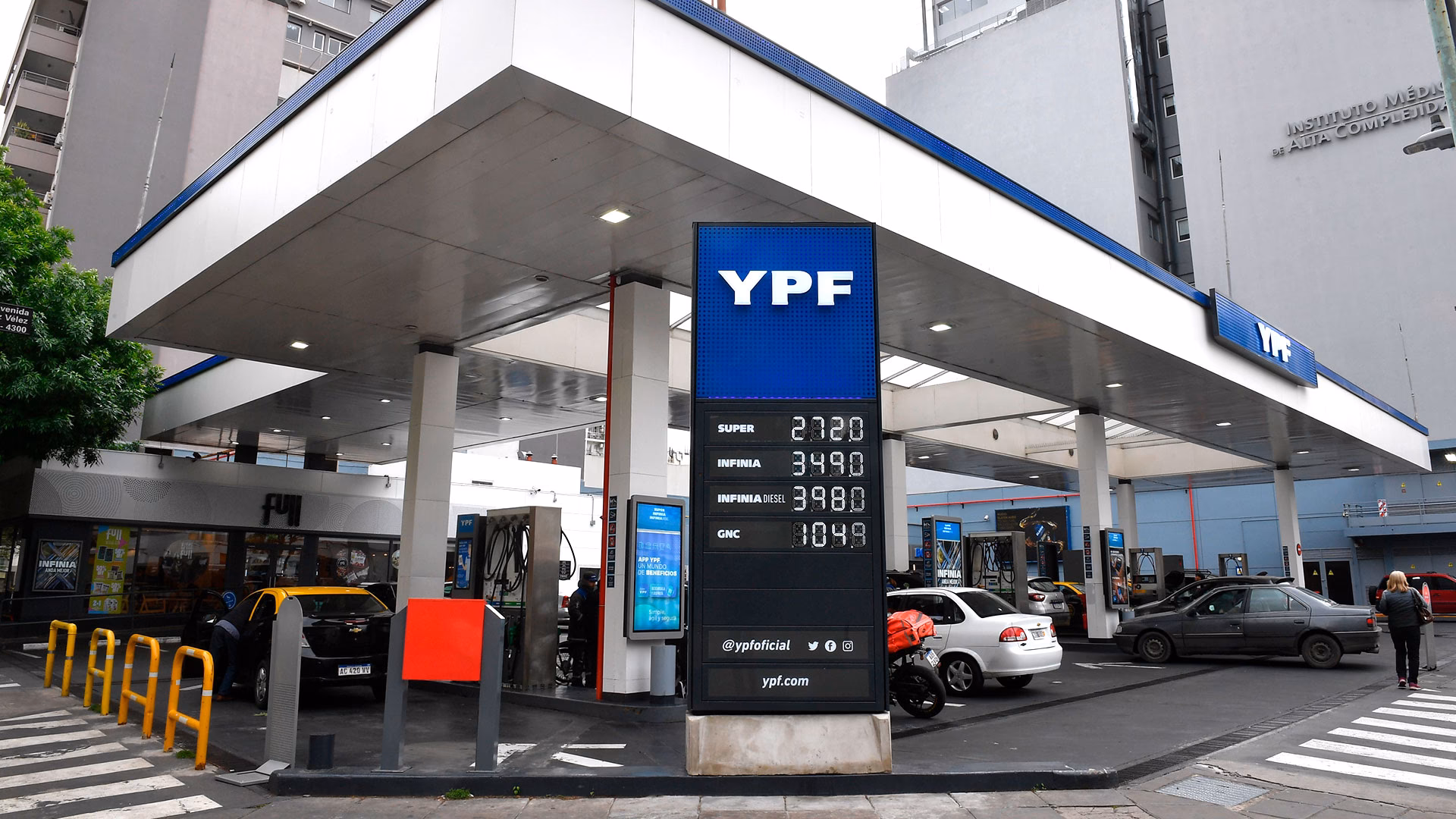 ¿Cómo se calculan los gastos de combustible?