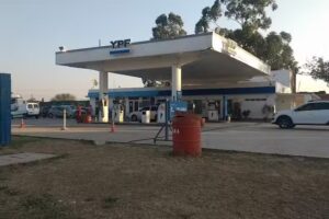 YPF- CIA PETROLERA PALPALA SRL