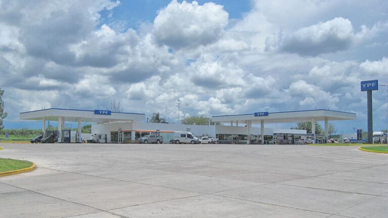 YPF te lleva a Colonia Caroya: Sabor y Tradición