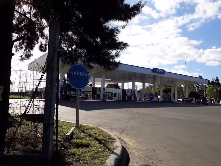 YPF COMBUSTIBLES RUTA 26 II