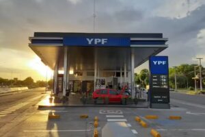 YPF FULL El Triángulo SRL
