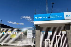 YPF Gas-Akitom SA-Distribuidor Oficial-Depósito Ruta 24